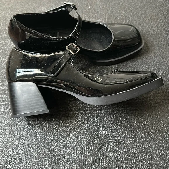 SHEIN Shoes Shein Black Patent Mary Jane Chunky Heeled Shoes